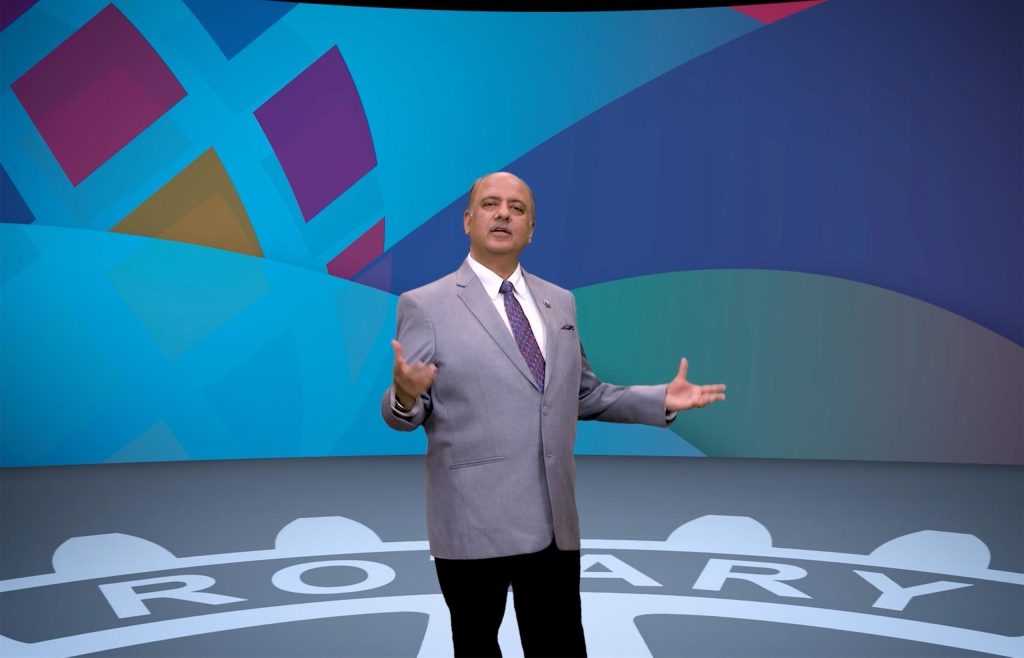 Shekhar Mehta dice que servir a los demás cambia vidas, incluida la nuestra